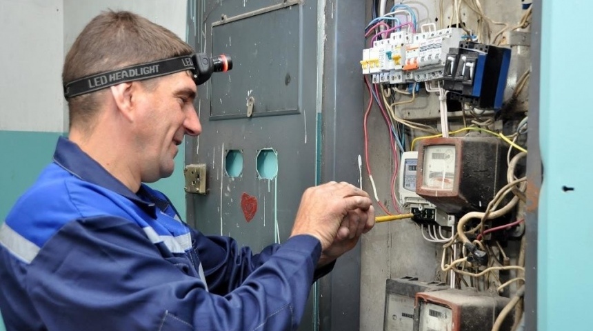 Воронежские энергетики напомнили воронежцам о порядке и правилах замены счетчиков электроэнергии