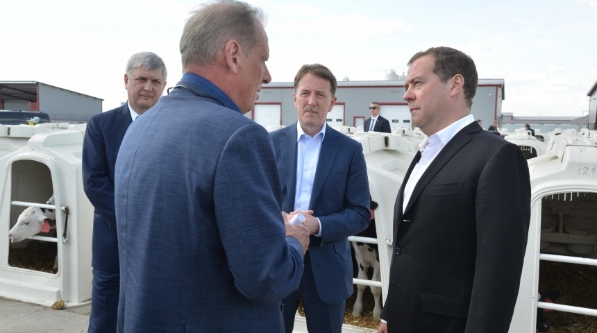 Дмитрий Медведев посетил ряд объектов в Рамонском муниципальном районе