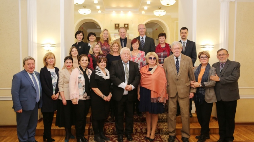 В мэрии Воронежа прошла встреча с делегацией чешских педагогов