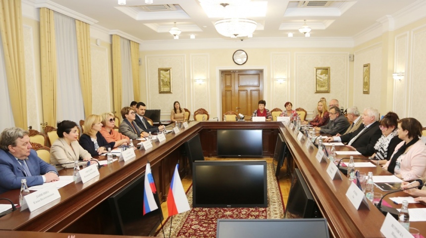 В мэрии Воронежа прошла встреча с делегацией чешских педагогов