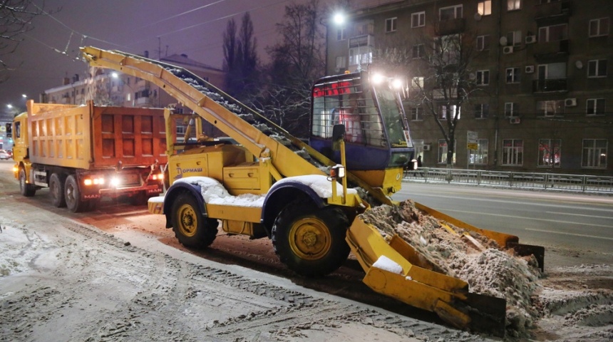 Вадим Кстенин лично проверил ночную уборку города
