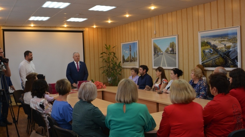 В Воронеже поздравили с профессиональным праздником специалистов социальных служб