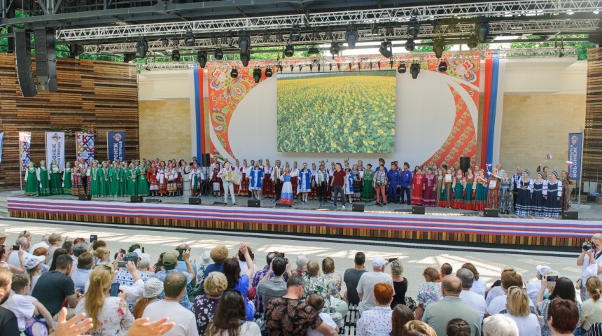Фестиваль «Край Воронежский – песенный край» собрал более 1500 участников и зрителей