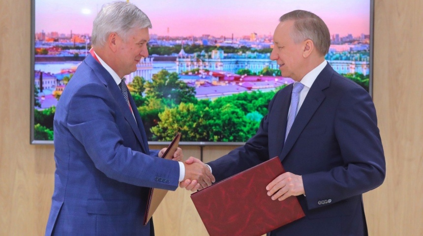 На Петербургском экономическом форуме Александр Гусев подписал ряд соглашений, направленных на развитие региона