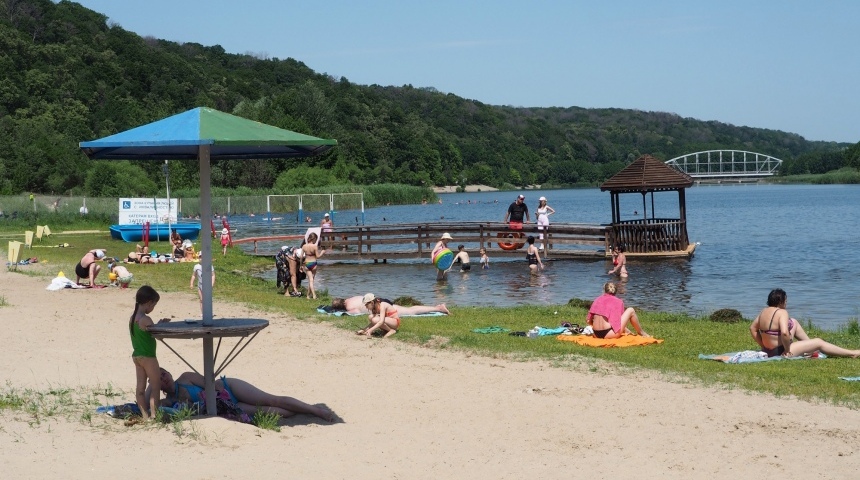 Санитарные врачи запретили купание на пяти пляжах Воронежской области