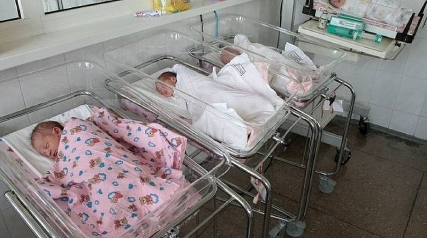 С начала года в Воронежской области родилось 12 163 ребенка