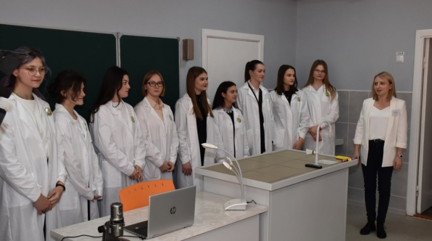 В селе Хлевное Липецкой области открылся медицинский класс