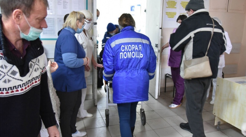 Гололед в Воронеже за два дня отправил к врачам 285 человек