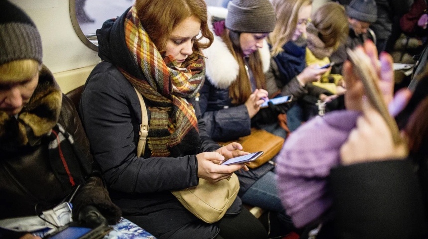 4 из 10 воронежцев считают себя зависимыми от телефонов и интернета