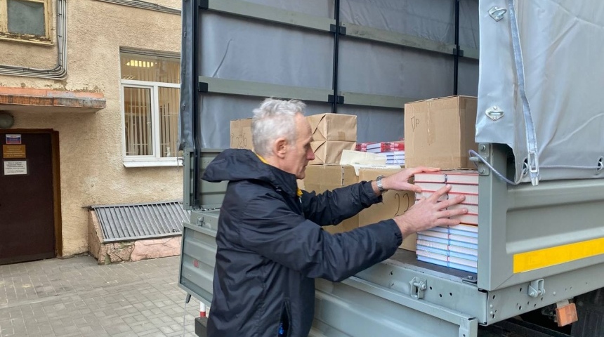 Библиотеки Луганской Народной Республики пополнятся 12 тысячами книг