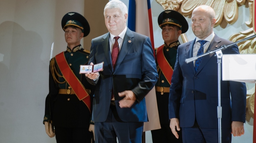 Александр Гусев принял присягу и вступил в должность Губернатора Воронежской области