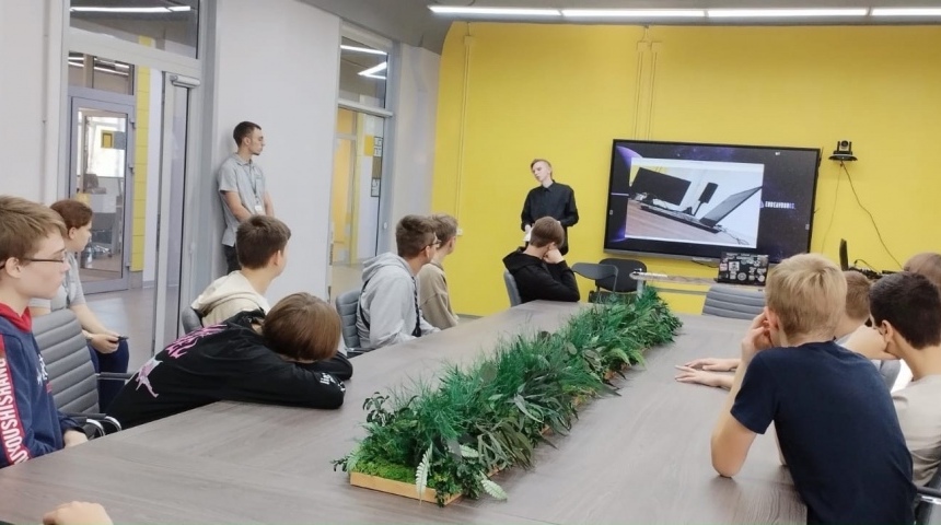 Старшеклассники Новохоперского района приняли участие в IT форуме