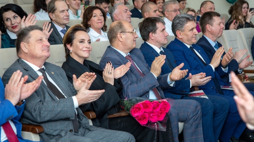 Открытие хирургического корпуса Воронежского областного клинического онкодиспансера стало настоящим праздником