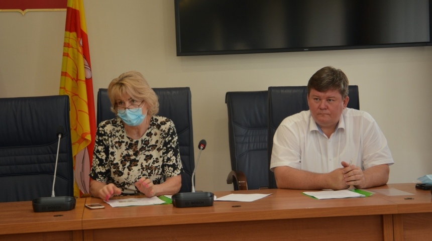 В городском парламенте Воронежа депутаты дали положительную оценку исполнению бюджета минувшего года