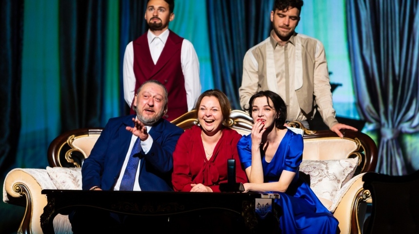 Кольцовский театр приглашает на премьеру французской комедии «Счастливый номер» 