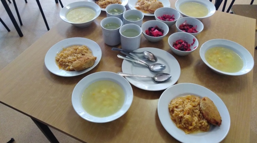Родители смогут контролировать качество питания в школах Воронежской области