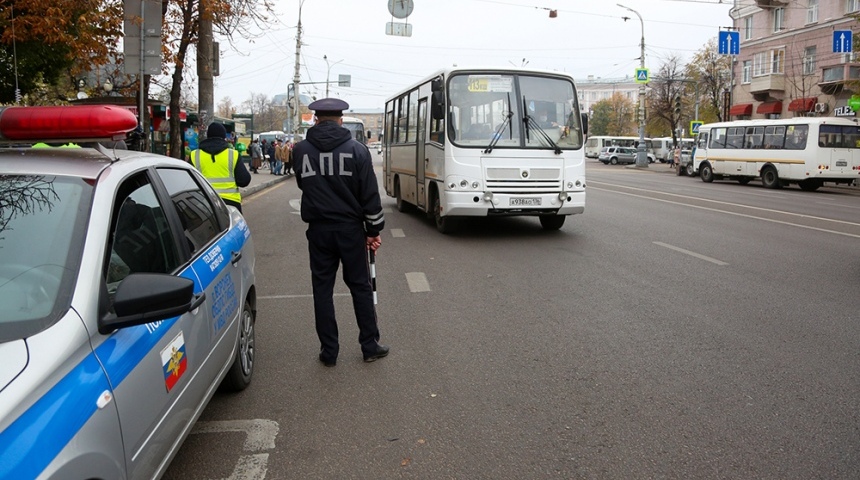 В Воронеже продолжают контролировать соблюдение масочного режима в общественном транспорте