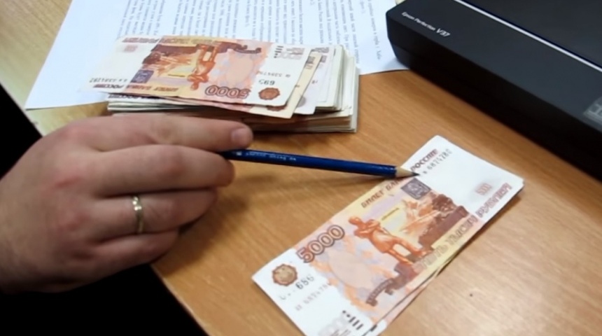 В банках Воронежской области выявлены 132 пятитысячных фальшивки
