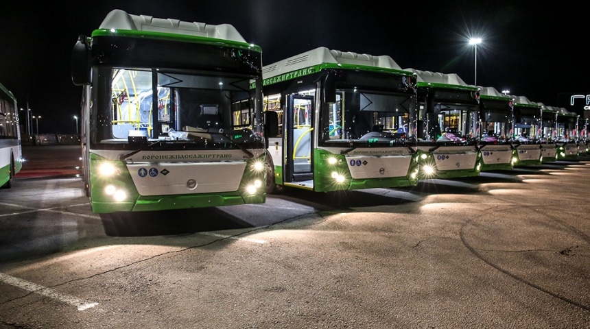В Воронеж прибыли еще 29 новых современных автобуса
