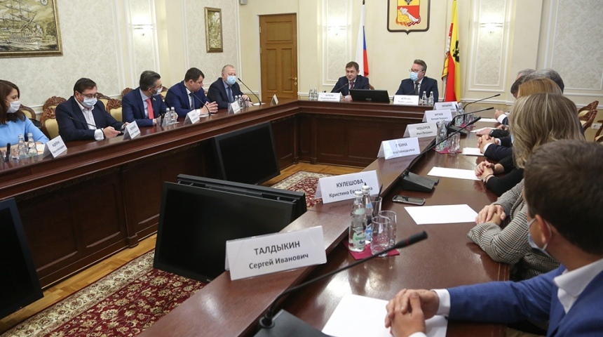 Власти Воронежа и региональные парламентарии обсудили совместную деятельность