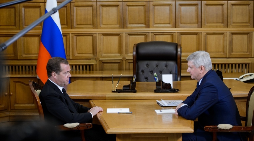 Дмитрий Медведев оценил уровень развития сел в Воронежской области