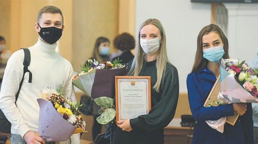 Глава администрации Липецкой области Игорь Артамонов поблагодарил студентов-медиков за помощь