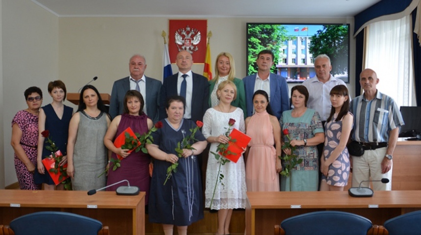 Депутаты городской Думы поздравили медработников