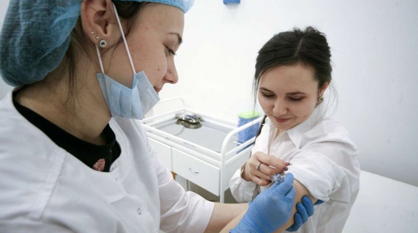 Специалисты территориального фонда ОМС Воронежской области представили обзор наиболее часто задаваемых вопросов о вакцинации против COVID-19