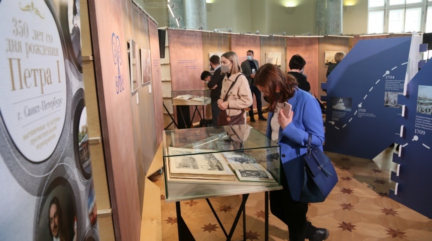 Во дворце Ольденбургских откроется выставка царской утвари из фондов музея-заповедника «Петергоф» 