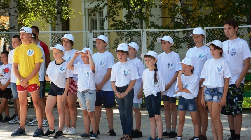 Спортивный час с чемпионами в Воронеже провели дети из пострадавшей от наводнения Иркутской области
