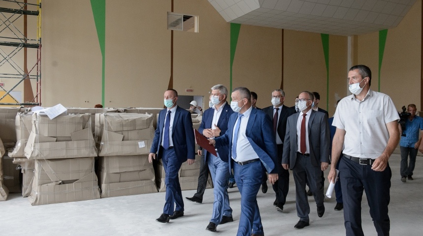Объекты капитального строительства в Семилукском районе проинспектировал губернатор Александр Гусев