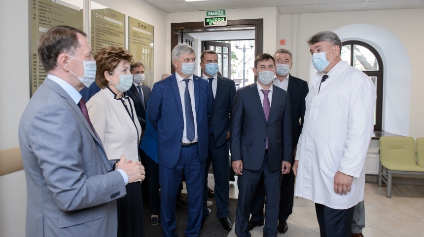 Алексей Гордеев: «Через полтора года в регионе будет построена современная высокотехнологичная онкологическая служба»