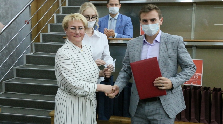 Ординаторы и студенты Воронежского медуниверситета получили награды за борьбу с COVID-19