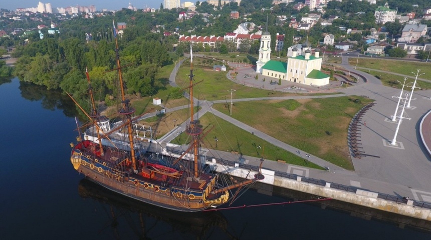 Проект II очереди благоустройства Петровской набережной разработают до конца 2021 года