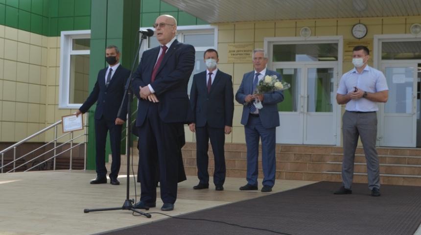 В общеобразовательной школе Бутурлиновки состоялось торжественное открытие медицинских классов