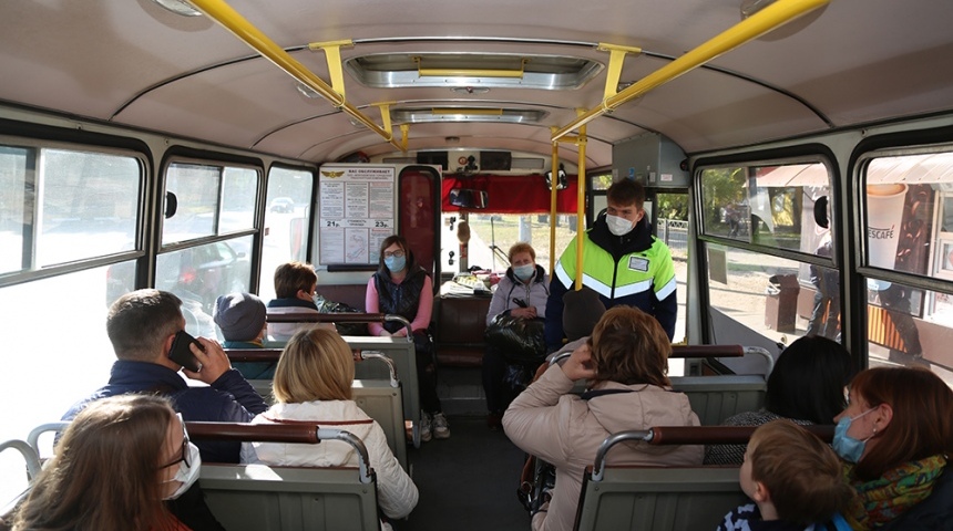 За время рейдов по соблюдению масочного режима в городских автобусах проверено уже почти 15 тысяч единиц подвижного состава