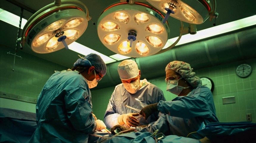 Хирург в Воронежской области может заработать около 70 тысяч рублей в месяц, медсестра – почти 30 тысяч