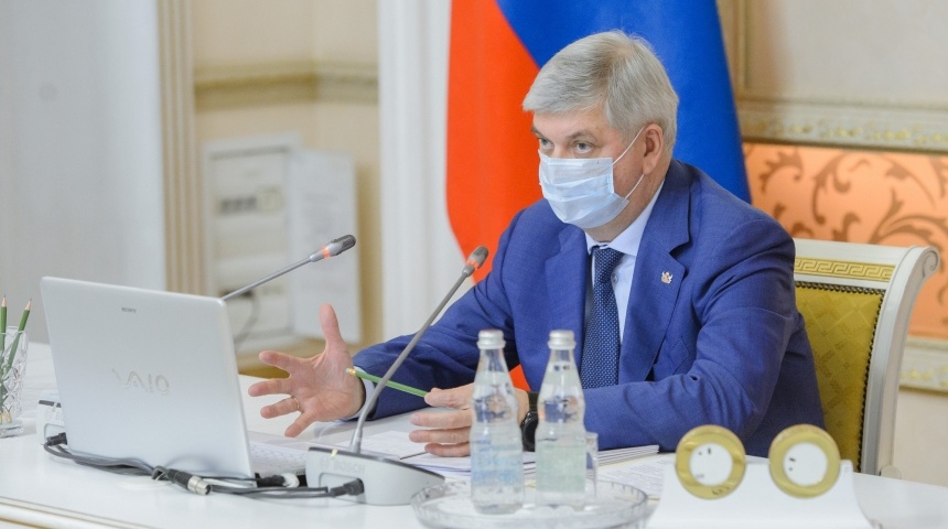 Распоряжением губернатора на ремонт и реконструкцию дорог в Воронежской области выделено свыше 2,7 млрд рублей 