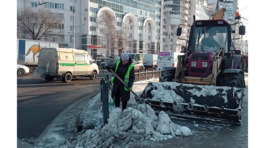 В Воронеже остается на особом контроле уборка улично-дорожной сети от снега