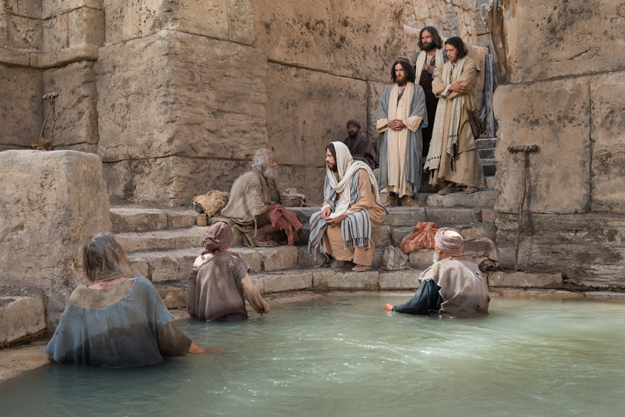 11_Иисус целит в купальне Гифезда