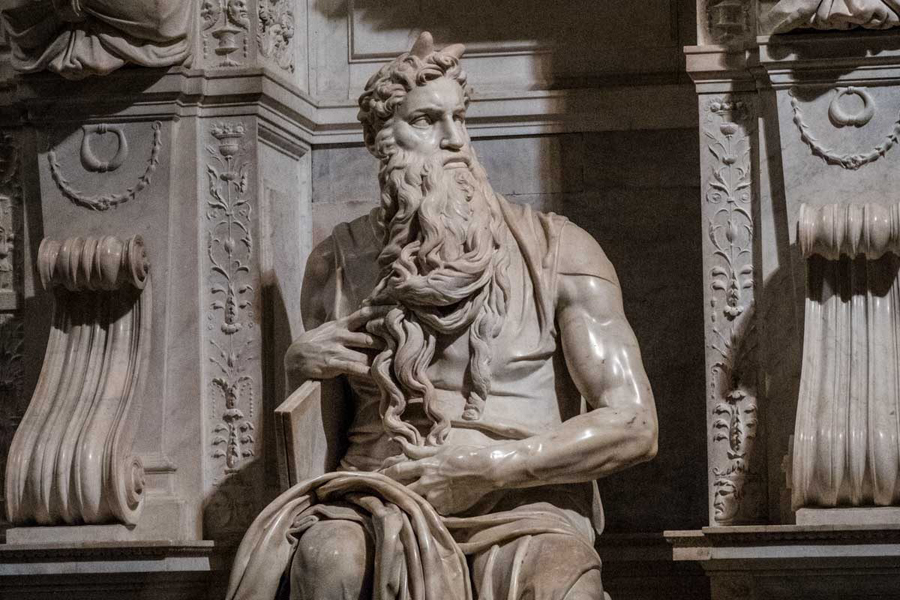9_Моисей_Статуя Моисея Микеланджело